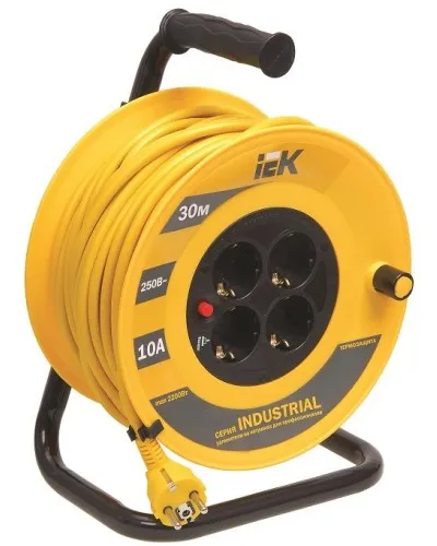 УК30 4 места, 30м (WKP15-16-04-30). Удлинитель на катушке Industrial. IEK в Саранске