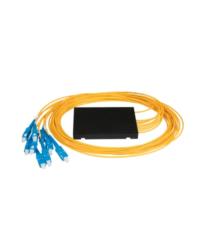 NMF-SPP1X8A1-SCU-B. Сплиттер планарный 1x8, 9/125мкм, SC/UPC, 2 мм. NIKOMAX в Саранске